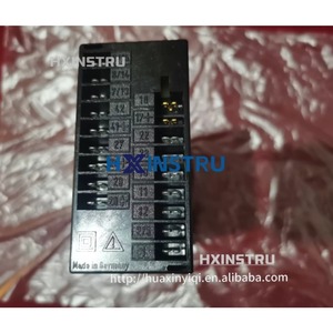 GOSSEN METRAWATT GTR0212 A4B2C23 GTR0212A4B2C23 300 C <b>TEMPERATURE</b> <b>CONTROLLER</b> Used H H H - Product Image 2