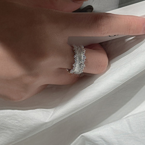Anillo de Plata Pura S925 Wenchi, Estilo Vintage con Encaje, Diseño Exclusivo, Baño de Oro 18K, Microincrustaciones de Circonio, Modelo Abierto - Product Image 3