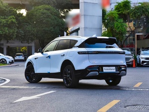 ระยะทางรวม 1201 กม. รถ SUV ไฮบริดหรู 5 ที่นั่ง เกียร์อัตโนมัติ เทอร์โบ หนังแท้ ล้อแม็ก R20 พวงมาลัยซ้าย รองรับการปล่อยไฟฟ้า V2L 6.6 กิโลวัตต์ สำหรับใช้งานกลางแจ้ง - Product Image 3