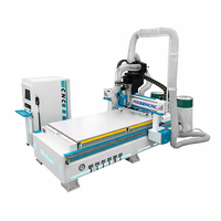 Máquina Fresadora CNC Profesional Jinan Mosencnc con ATC |   Router CNC para Madera 1325 con Magazín de 10 Herramientas y Mesa de Vacío