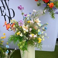 Décor floral artificiel style peinture à l'huile Monet coloré pour mariage, idéal pour les allées et les grands événements nuptiaux