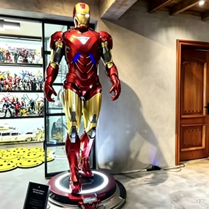 Statue grandeur nature Iron Man <span class=keywords><strong>Avengers</strong></span> MK7 en fibre <span class=keywords><strong>de</strong></span> verre <span class=keywords><strong>de</strong></span> qualité supérieure pour l'aménagement <span class=keywords><strong>de</strong></span> musées et d'expositions <span class=keywords><strong>de</strong></span> bandes dessinées - Product Image 1