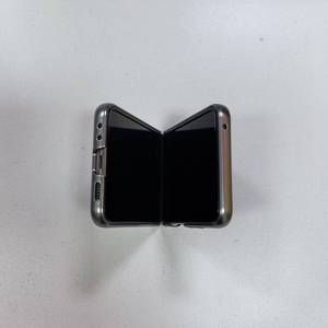 <span class=keywords><strong>เคส</strong></span>หนังพร้อมห่วงคล้องมือชุบโครเมียมสำหรับ <span class=keywords><strong>Samsung</strong></span> Galaxy Z <span class=keywords><strong>Flip</strong></span> <span class=keywords><strong>4</strong></span> 5 6 7 - Product Image 4