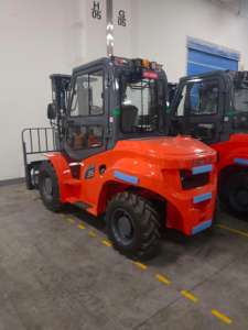 Forklift Diesel 4x4 4WD Penggerak 4 Roda Off Road 3.5 Ton Fork Lift Medan Berat Artikulasi Pertanian Penggerak Kayu - Product Image 2