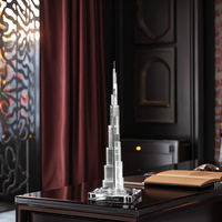 Vente en gros d'usine OEM / ODM Modèle de la tour Burj Khalifa en verre cristal, acceptant les tailles personnalisées