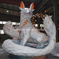 Modèle animatronique de renard à neuf queues de la mythologie chinoise, modèle personnalisé d'animal mythique, robot renard géant blanc