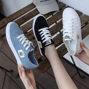 Zapatos de lona a la moda para mujer, calzado de punta redonda, poco profundo, para estudiantes, versión coreana, 2019