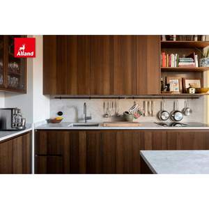 ห้องครัวสีวอลนัทเข้มพร้อมพื้นผิวเซรามิก ห้องครัวบอสซาสวยงามโดดเด่นด้วยตู้ครัวสีวอลนัทเข้มที่น่าทึ่ง - Product Image 4