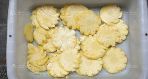 300-500kg/h Commercial Pineapple Cutting & Slicing <b>Machine</b> with Double-<b>Feeding</b> Port Motor & Engine High Safety - Product Image 6