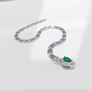 Pulsera de plata de ley 925 personalizada con dije de serpiente, circonita verde, estilo hip hop, perla y chapado en oro para mujer. - Product Image 2