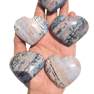 Cœur en agate dendritique durable, poli à la main et sculpté en profondeur |   Pierre précieuse Feng Shui |   Souvenir du Pérou KingGems |   Taille personnalisée | - Product Image 1