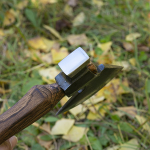 Hache de <span class=keywords><strong>pompier</strong></span> de qualité industrielle avec manche en bois, design ergonomique antidérapant, construction de technologie avancée - Product Image 3