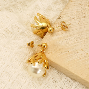<span class=keywords><strong>Pendientes</strong></span> de Joyería de Acero Inoxidable, Aretes Antialérgicos Chapados en Oro de 18K con Personalidad Vintage, Flores de Perlas - Product Image 2
