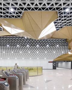 Panneaux de plafond en grille d'aluminium sur mesure pour plafonds métalliques suspendus intérieurs, installation en encastrement - Product Image 5