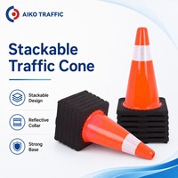 Cône de signalisation empilable en PVC Aiko avec collier réfléchissant prismatique haute intensité et base orange stable pour un rangement compact et une sécurité routière accrue