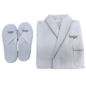 Leggero 100% cotone Hotel Waffle da bagno con Logo personalizzato e pantofole per donna uomo - Product Image 1