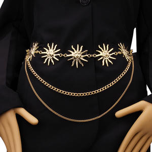 Cadena de cintura de aleación de zinc con diseño de sol y luna en tono dorado para mujer, joyería de moda para fiestas con patrón de estrellas y diseño de una sola vuelta. - Product Image 2