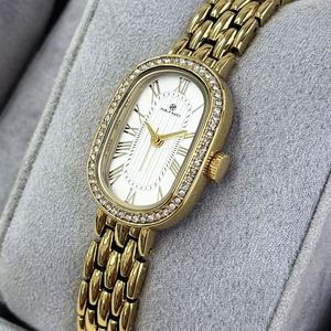 Montre à quartz de luxe pour femmes d'affaires OEM ODM, lunette sertie de diamants, étanche, bracelet en acier inoxydable, boîtier en alliage, mode ovale, aiguilles romaines - Product Image 3