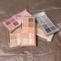 Palette de fards à paupières Sweet Mint Novice 10 couleurs avec paillettes, brillants, nacres et finitions mates en poudre