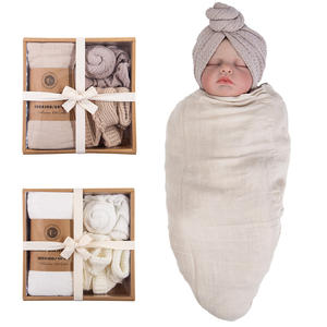 Boîte cadeau de bavoirs pour nouveau-né super doux personnalisés, vente chaude de serviettes pour bébé, hochets, barboteuses, <span class=keywords><strong>attache</strong></span>-sucette, accessoires de naissance - Product Image 5