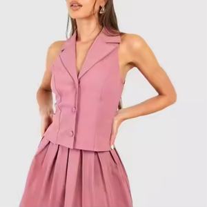 Vêtements en lin en gros très demandés : Hauts décontractés sans manches pour femmes et ensemble jupe mini plissée mignonne pour femmes - Product Image 3