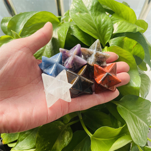 Venta al por Mayor de Colgantes Merkaba de Cristal Natural de Obsidiana de 1 Pulgada, Estrella de <span class=keywords><strong>Cuarzo</strong></span> <span class=keywords><strong>Aventurina</strong></span> para Decoración - Product Image 1