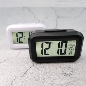 Mini Reloj Despertador Electrónico LCD Moderno con Retroiluminación, Temporizador Inteligente de Temperatura para Estudiantes, Incluye Calendarios para Uso en el Dormitorio - Product Image 2