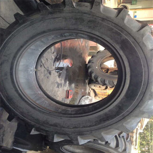 Pièces détachées pour machines agricoles <span class=keywords><strong>Pneu</strong></span> de tracteur 20.8-38 R-1 710/70R42 650/65R42 710/<span class=keywords><strong>70R38</strong></span> 620/70R42 650/65R38 420/85R28 - Product Image 3