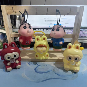 ของเล่นบีบลายเครยอนชินจังพร้อมฟังก์ชั่นฟองสบู่สำหรับเด็กอายุ 2 4 ปี วัสดุ TPE ดีไซน์สำหรับทุกเพศ - Product Image 1