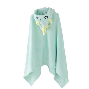 Peignoir en molleton doux corail <span class=keywords><strong>pour</strong></span> enfants, serviette à capuche absorbante <span class=keywords><strong>de</strong></span> natation <span class=keywords><strong>pour</strong></span> bébés, cape en coton avec dessin animé, portable <span class=keywords><strong>pour</strong></span> les enfants, vente en gros - Product Image 5