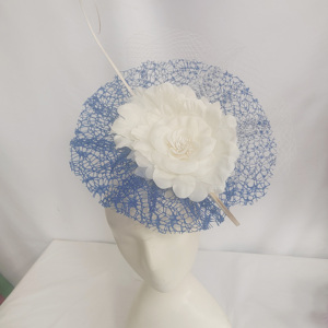 Fascinator élégant et tendance avec plumes pour <span class=keywords><strong>femme</strong></span>, idéal pour mariage, église, thé ou derby, en sinamay, ornement capillaire - Product Image 6