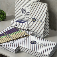 Boîtes à emporter en carton rigide de 1mm d'épaisseur avec logo personnalisé Papier ondulé gaufré avec stratification mate brillante de qualité alimentaire