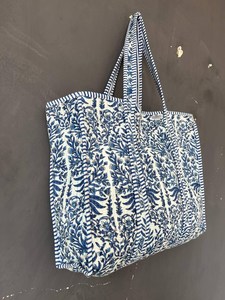 Bolso Tote Acolchado de Algodón, Tela Natural, Estampado Floral a Mano, Estampado Indio, Bolso de Hombro para Viajes y Compras - Product Image 4