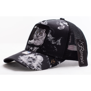 Gorra Trucker Bonnie de Malla Ajustable de 6 Paneles Estilo Urbano Casual con Diseño de Tigre Aplicado en el Panel Frontal - Product Image 1