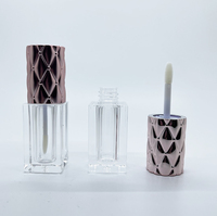 Nouveau tube de brillant à lèvres vide de maquillage de conception