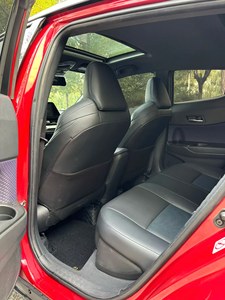 รถ SUV ครอสโอเวอร์สุดฮิต: โตโยต้า <span class=keywords><strong>CHR</strong></span> <span class=keywords><strong>2.0</strong></span> ปี 2020 รุ่นชุดแต่งสุดคุ้ม ประหยัดน้ำมัน จอดและขับง่าย คุ้มค่าสุดๆ - Product Image 6