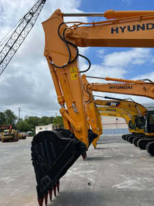 Retro Cat 210 Ec210b Ec210 210d Hyundai 220 Excavadoras sobre orugas 210 Piezas de correa usadas Pantalón - Product Image 4