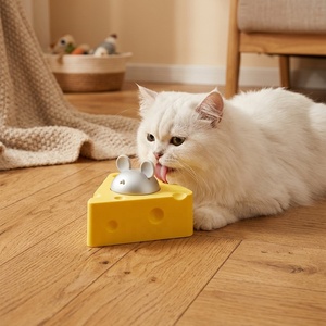 360 °   Juguete Masticable Giratorio para Gatos <span class=keywords><strong>de</strong></span> Interior, Diseño <span class=keywords><strong>de</strong></span> Queso con Forma <span class=keywords><strong>de</strong></span> Ratón, para el Cuidado Dental, Montado en la Pared - Product Image 1