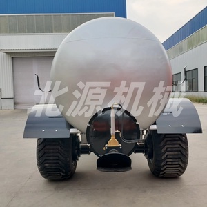 Tracteur-citerne galvanisé <span class=keywords><strong>avec</strong></span> pompe à vide et vanne italienne d'importation pour épandeurs d'engrais <span class=keywords><strong>de</strong></span> <span class=keywords><strong>ferme</strong></span> - Product Image 5