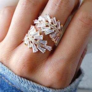 Q314 Geometric Cocktail <b>Ring</b> Gold Plated <b>Crystal</b> Rhinestone Channel Setting Women's Party Jewelry - Product Image 1