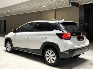 Sedán Usado Chino <span class=keywords><strong>2023</strong></span> de Bajo Consumo y <span class=keywords><strong>Precio</strong></span> Económico para Vitz <span class=keywords><strong>Yaris</strong></span> L 1.5L Automático LHD 5 Plazas Interior Oscuro Neumáticos R15 - Product Image 4