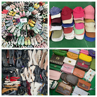 S14 Vente en gros de chaussures d'occasion : Sandales d'été pour femmes, sandales à talons hauts, mélange de styles, chaussures de seconde main en balles