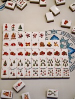 160 tuiles de Mahjong américaines traditionnelles de Noël, rouges, en acrylique 4 couches, cadeaux de Noël luxueux et divertissement pour les fêtes