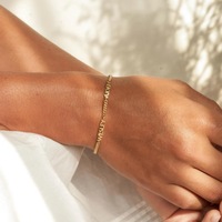 Bracelet en acier inoxydable avec chaîne cubaine personnalisable, lettres anglaises personnalisables, style tendance