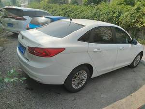 <span class=keywords><strong>Ford</strong></span> <span class=keywords><strong>Escort</strong></span> 1.5L 5 Posti <span class=keywords><strong>Berlina</strong></span> Usata del 2017, Euro V, Guida a Sinistra, Basso Chilometraggio, Auto Familiare Affidabile, Spedizione Globale Disponibile - Product Image 4