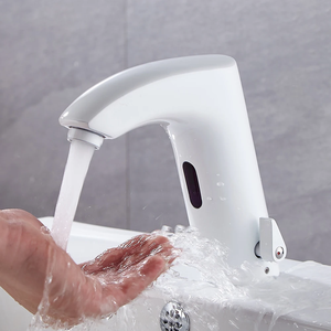 8024真ちゅう製赤外線タッチレススマートセンサーバスルーム蛇口多機能洗面器蛇口トイレ洗面器健康ミキサー蛇口 - Product Image 3