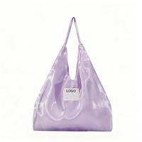Sac fourre-tout de luxe en satin surdimensionné personnalisé avec fermeture à bouton-pression, sac à bandoulière décontracté