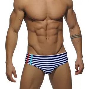 कम-वृद्धि मुद्रित Mens कच्छा Swimwear के Speedos तैराकी पुरुषों की सेक्सी सस्ते पुरुषों तैरना संक्षिप्त