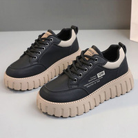 Baskets légères à lacets à semelle souple pour femme, nouvelle collection 2026, style Ins, chaussures de skate tendance, semelle épaisse, rehaussantes