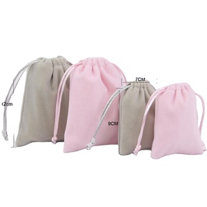 China Factory High Quality Fashion Custom Velvet <b>Drawstring</b> Pouch for Jewelry Velvet <b>Small</b> Pouches for Women Velvet Jewelry <b>Bags</b> - Product Image 2